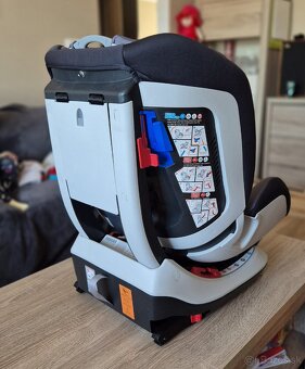 Autosedacka Chicco - isofix - 3