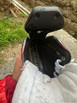 Bauer Supreme Mach Custom - 3