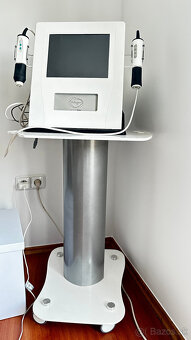 Oxygeneo TM Tripollar RF+ stolík - 3