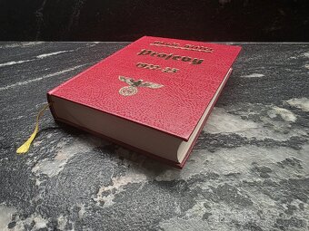 Adolf Hitler-Projevy česky guide media - 3