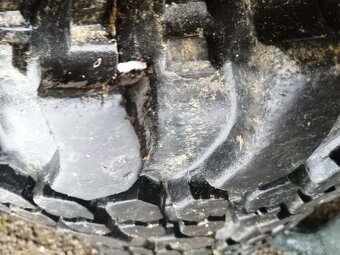 T3 pneu 235/70R16 - 3