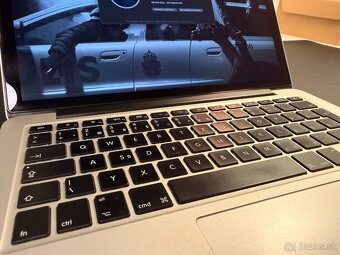 MacBook Pro 13" Retina (2013) - i5, 8GB, 256GB SSD - 3