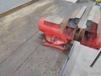 Predám pracovný dielenský stôl - 3