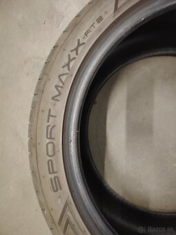 275/40 r20 - 3