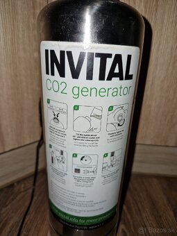 INVITAL CO2 Generator s nočným vypínaním s 2l fľašou

 - 3