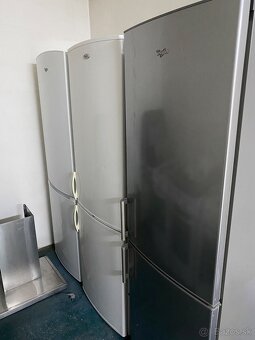 Predám chladničku Whirlpool WBE34162 TS - 3