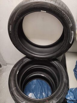 Bridgestone Turanza6 245/45/R20 - 3
