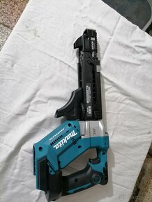 AKU skrutkovač na sadrokarton,18V,MAKITA DFR 551 Z-,,,--260€ - 3