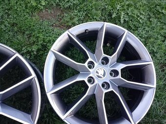 18"5x112 ET 51 Škoda Octavia III hliníkové disky - 3