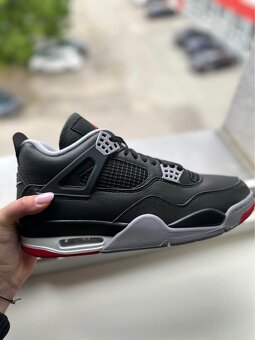 Jordan 4 Retro "Bred Reimaigned" - 3
