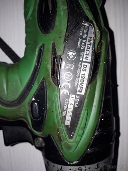 Akuskrutkovač HITACHI - 3