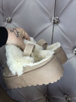 UGG 38 - 3