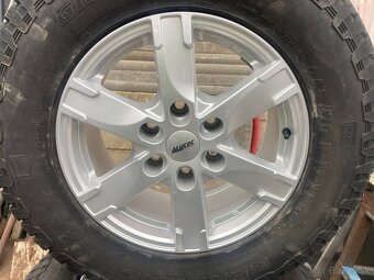 ALU rozteč 6x 139,7, pneu 245 75R17 vzorek 9,5mm - 3