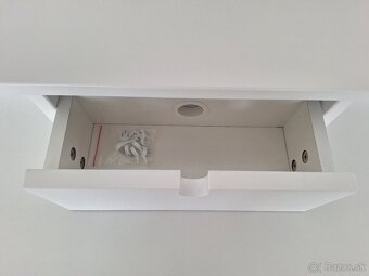 Kancelársky stôl Pascal so zásuvkou v bielej farbe s čiernym - 3