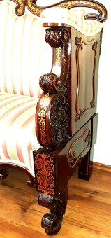 Starožitný nábytok -  sofa - 3