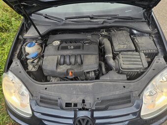 Wolkswagen golf5 - 3