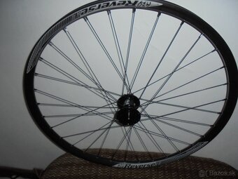 Predné Koleso Reverse Base 27,5 er. osa 20x110 mm. - 3