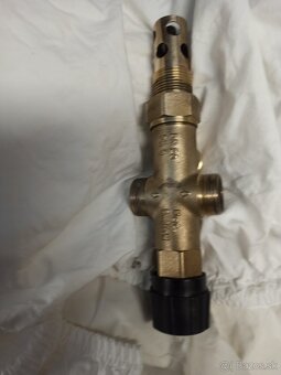 Predám dochladzovací dvojcestný ventil - 3