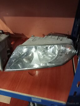 Octavia 2 predné svetlá - 3