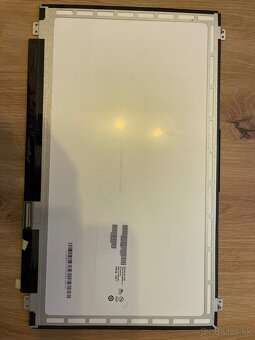 LCD panel B156XW04 V.6 - 3