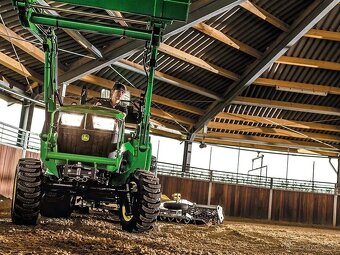 Predám traktor John Deere 3038E - 3