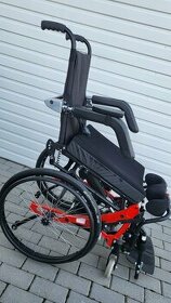 invalidny vozík 40cm s elektrickou vertikalizaciou - 3