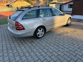 Mercedes C270CDI 5Valec AUTOMAT 125kw AVANTGARDE - 3