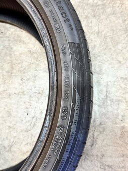 275/35R20 - 3