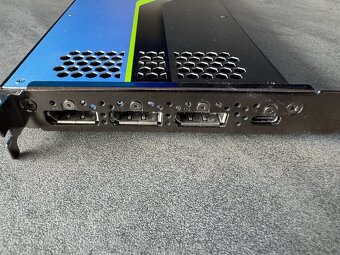 NVIDIA Quadro RTX 4000 - 3
