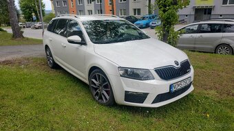 Predám škoda Octavia combi RS TDI DSG - 3