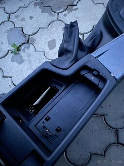 Stredový tunel lakťová opierka BMW F30 - 3