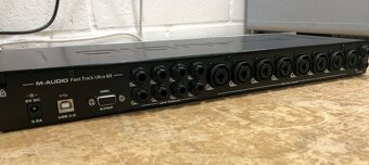 Zvuková karta - M-Audio Fast Track Ultra 8R - 3