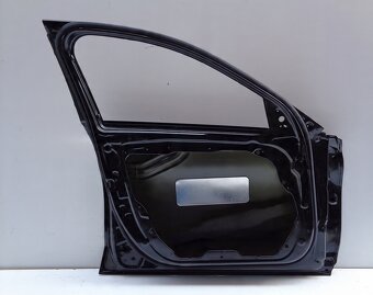 Mercedes W205 2014- ľavé predné dvere - 3