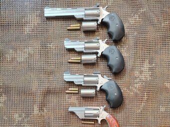 NAA revolvery (.22LR a .22WMR) - 3