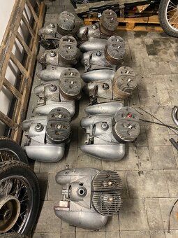 Motory Jawa 350/360 panelka - 3