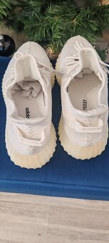 Yeezy boost 350 v2 Cream 10.5 - 3