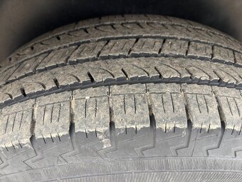 Elektróny s gumami ML Mercedes - 3