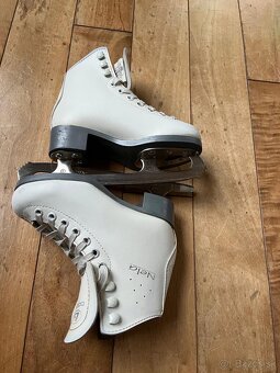 Dievčenské korčule na ľad - 3