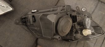 Hlavné svetlomety Fabia II pred fl. - 3