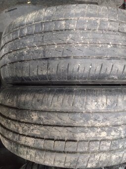 205/40 R18 - 3