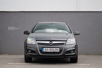 Opel Astra 2011 - 3
