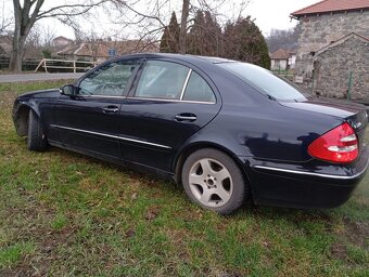 Mercedes E 270 CDi - 3