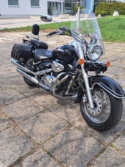 Suzuki intruder VL800 - 3