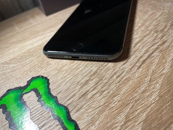 iPhone 8plus - 3