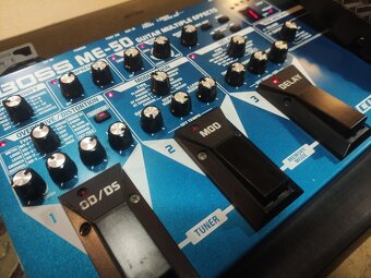 Multiefekt Boss ME-50 + adaptér - 3