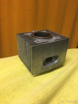 Valec po výbrusu Babetta 207 - 3