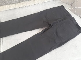 Ako nové kvalitné pánske rifľové nohavice M&S - 3
