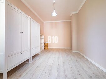 REZERVOVANÉ_ 3 izb. byt + 2x balkón (tehla, garáž) - Nitra, - 3