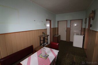Rodinný dom s krásnym pozemkom na predaj, Černová-Račkov, Ru - 3