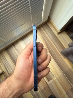iPhone 12 - 3